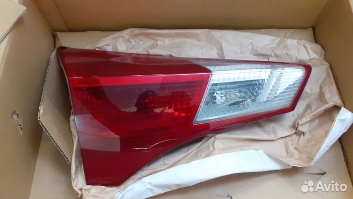 Фонарь задний левый Тойота Рав 4