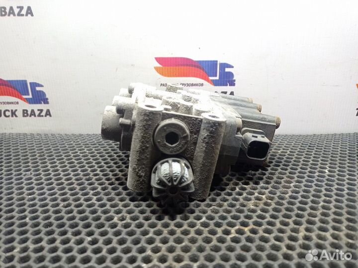 Кран уровня пола главный Daf XF106