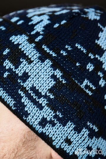 Шапка вязаная с отворотом, синяя цифра