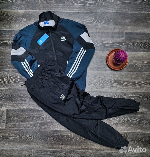 Спортивный костюм Adidas из 90-е (слово пацана)