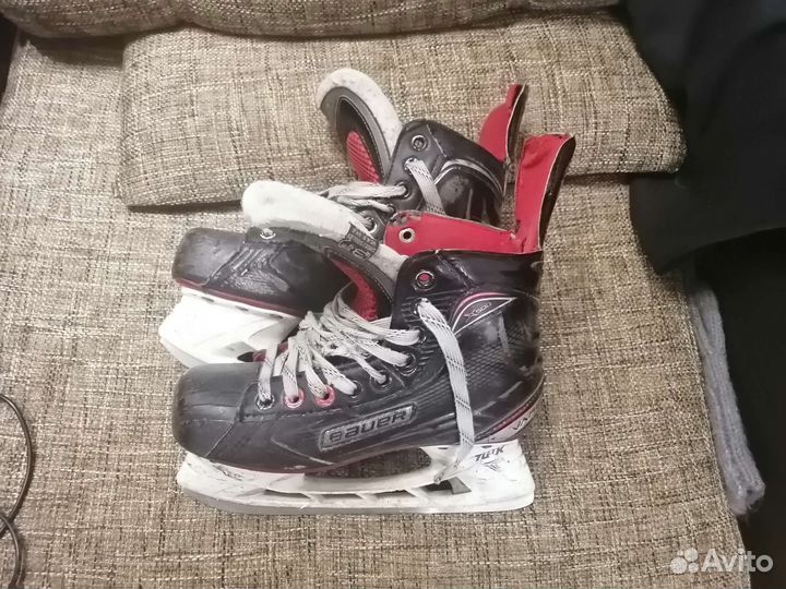 Хоккейные коньки bauer