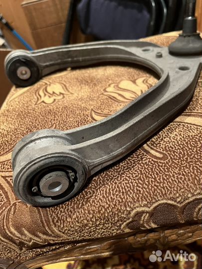 Рычаги передние