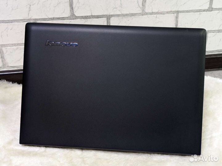 Lenovo / Celeron N2830 / 8GB / SSD 120GB