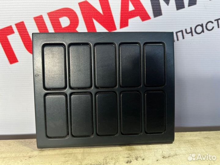 Рамка под Кнопки Man Tgl Tgm 12.180