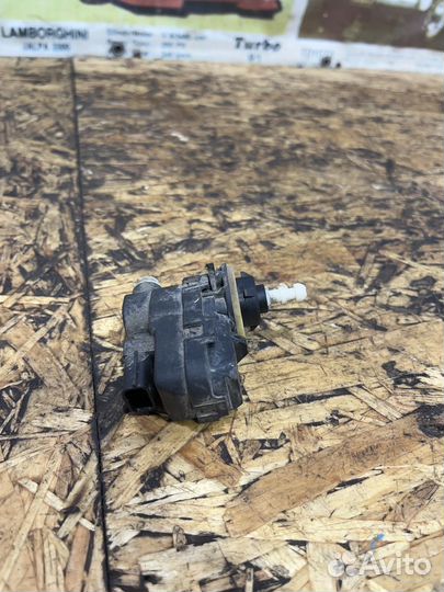 Моторчик корректор фар Лада Веста