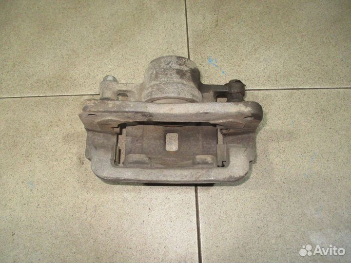 Суппорт задний правый Hyundai Santa Fe 2 (CM)