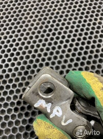 Рулевой карданчик Mazda MPV 2 LW Мазда Мпв