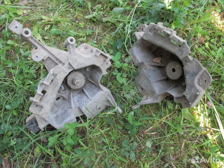 Площадка аккумулятора renault kangoo symbol