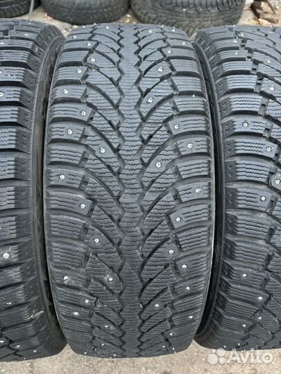 Pirelli Formula Ice 215/50 R17 95T