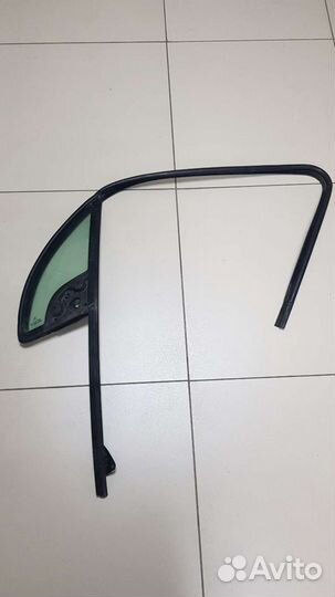 Форточка левой двери Citroen C3 2004 в сборе