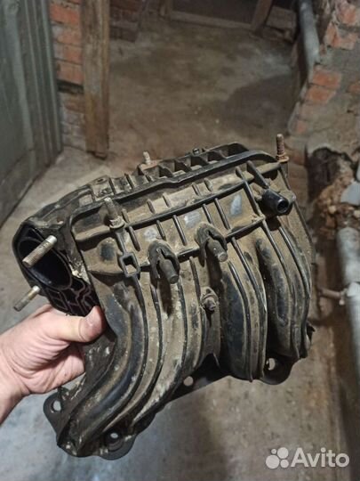 Коллектор впускной ваз 2111-1008600