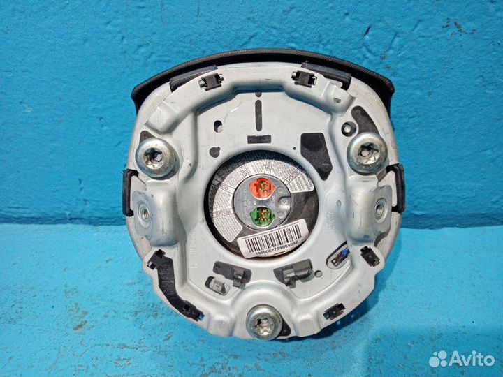 Подушка безопасности в руль Audi A6 Allroad 4F C6