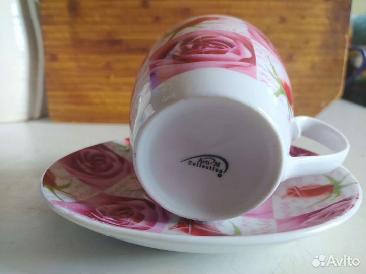 Сувенирная чайная пара с розами