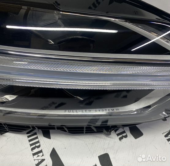 Фара правая Volvo XC60 2017-2021 Full LED