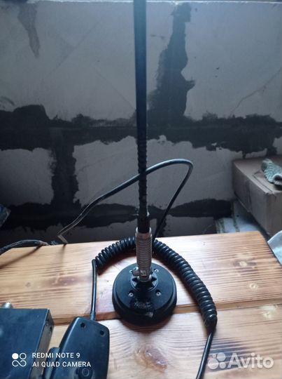 Автомобильная рация с антенной