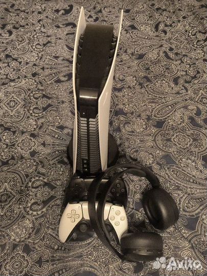 Игровая консоль Sony PlayStation 5 с дисководом