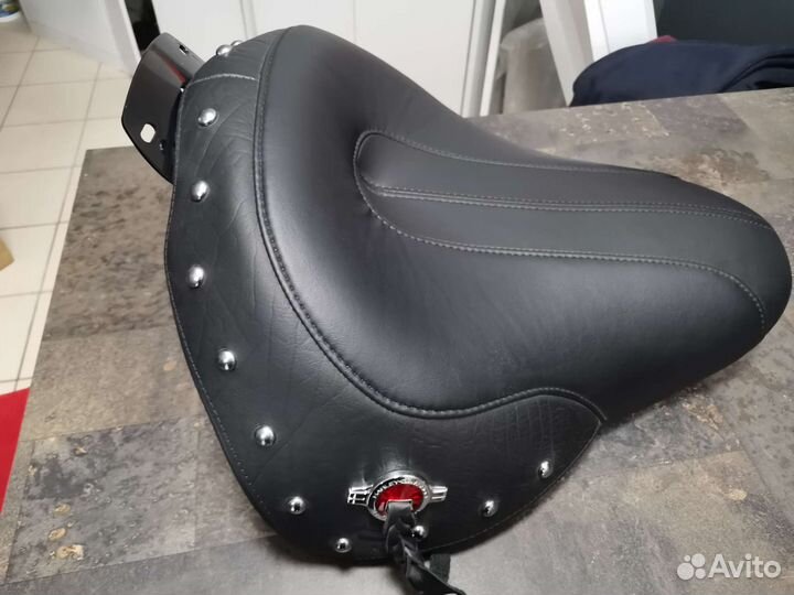 Сиденье на Softail Heritage
