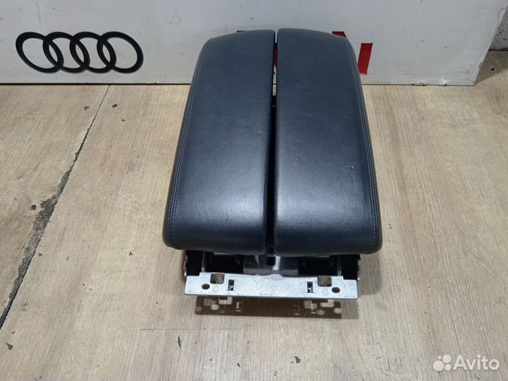 Подлокотник audi a8 d4