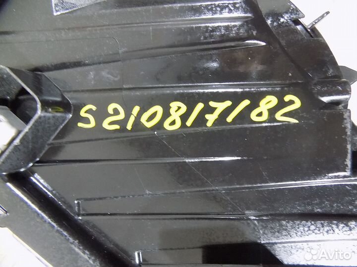 Фара правая Hyundai Tucson