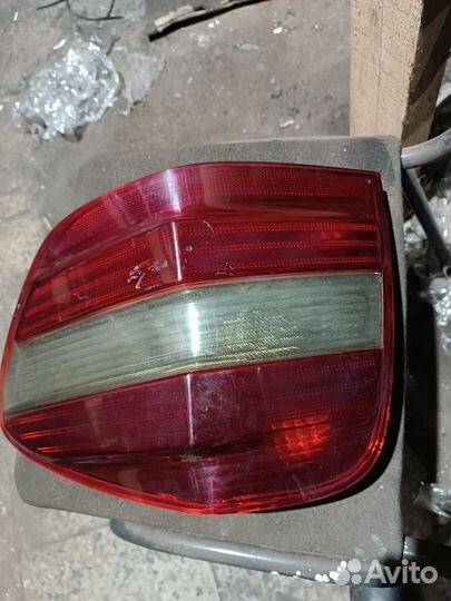 Фонарь правый Mercedes ML W164