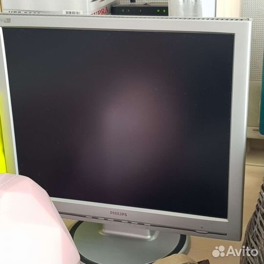 Монитор philips