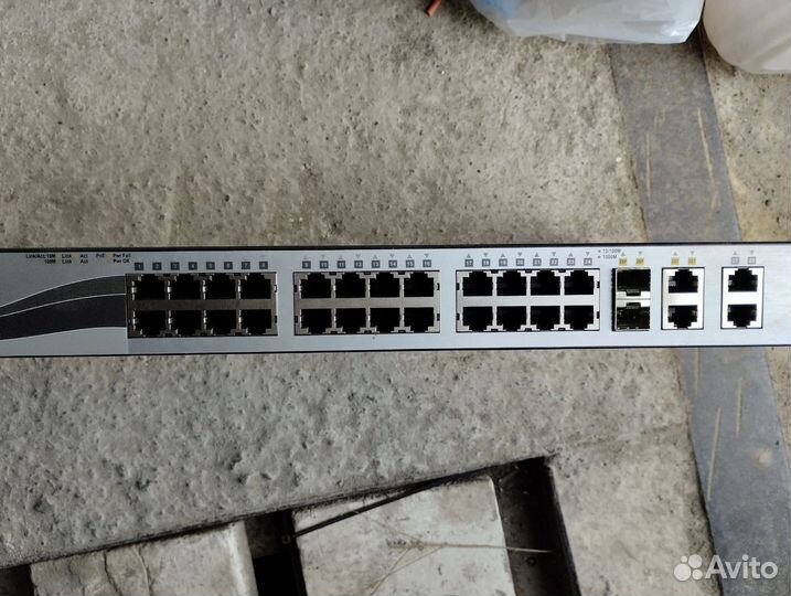 D-Link DES-1210-28P WEB SMART III