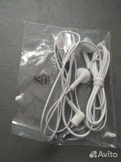 Наушники Nokia новые