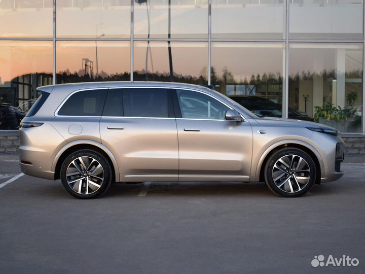 LiXiang L9 1.5 AT, 2023, 50 км