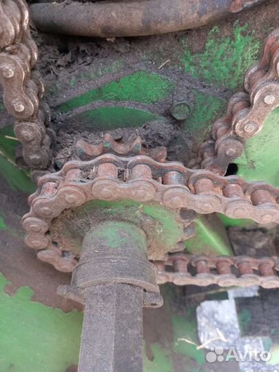 Пресс-подборщик John Deere 570, 1995