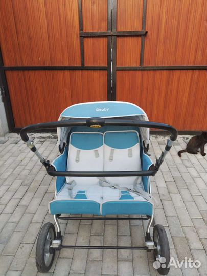 Прогулочная коляска для двойни