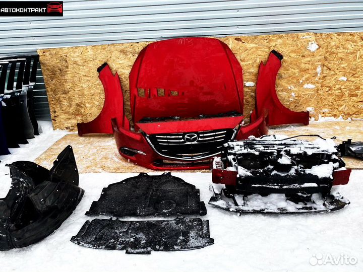 Передняя часть автомобиля Mazda 3 BM 2013-2019