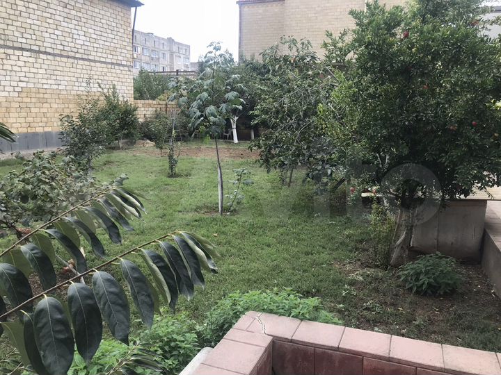 Дом 180 м² на участке 9 сот.