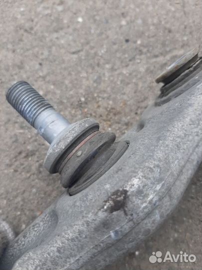 Рычаг подвески передний левый Mercedes C-Class