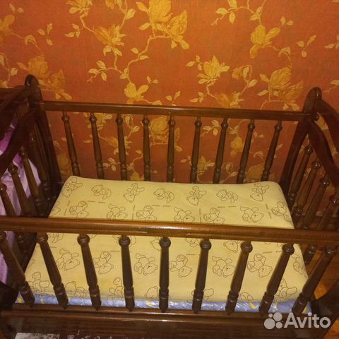 Детская кроватка