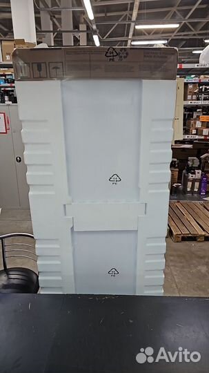 Новый 2х метровый холодильник индезит