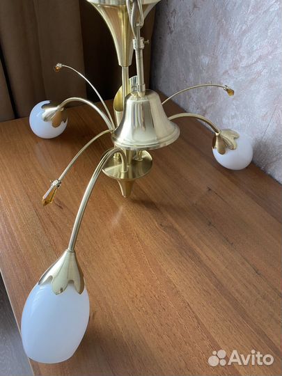 Люстра потолочная трехрожковая