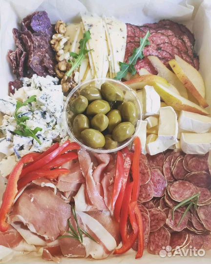 Подарочная нарезка Шаркутери борд