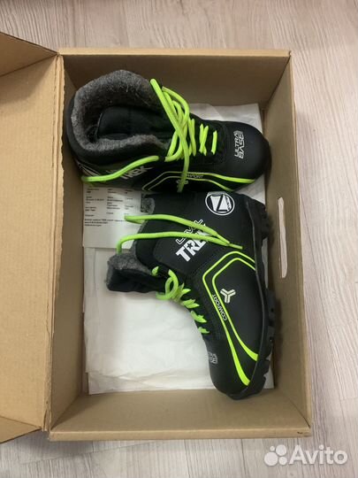 Лыжные ботинки 33размер