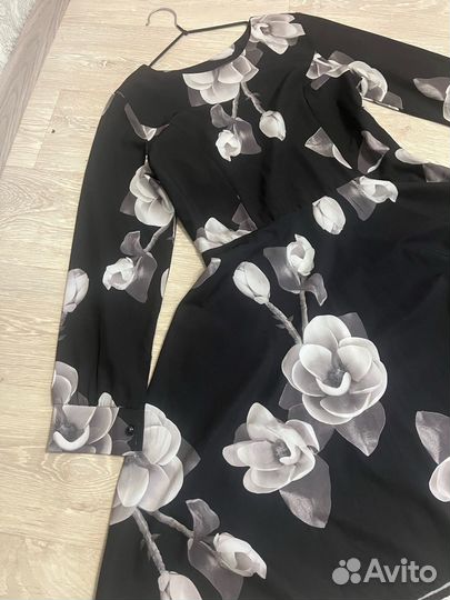 Платье женское