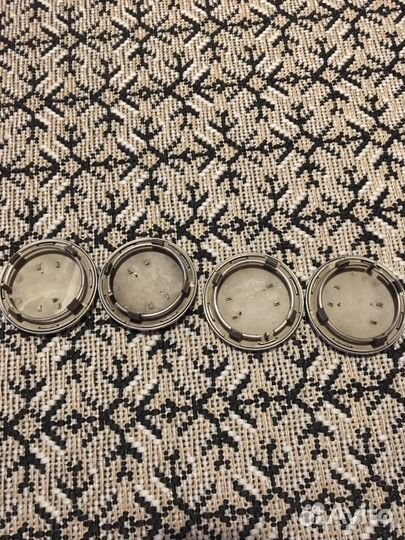 Заглушки Audi оригинал (на центральное отверстие)