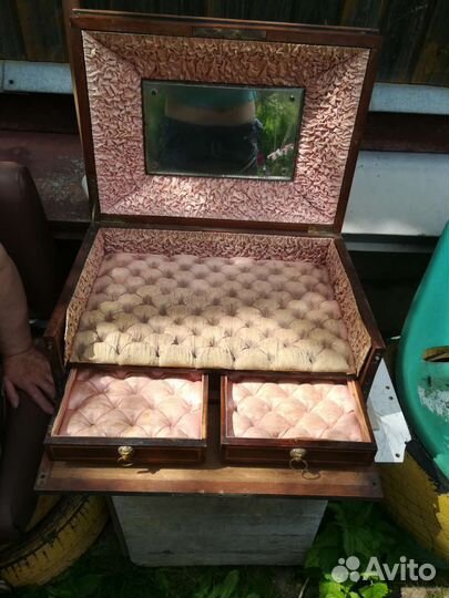 Шкатулка ларец старинная