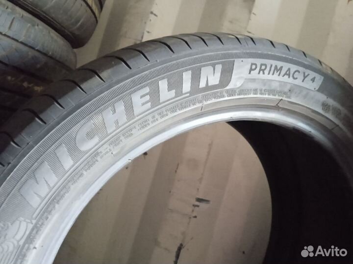 Michelin Primacy 4 235/45 R18