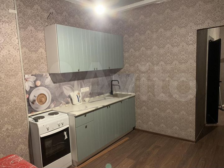 2-к. квартира, 57 м², 10/17 эт.