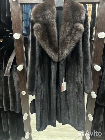 Шуба норковая blackglama Due Fratelli с соболем