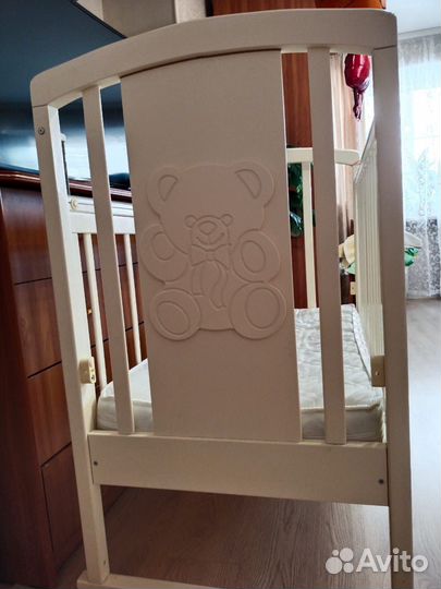 Детская кроватка
