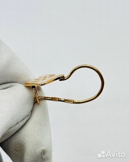 Золотые серьги