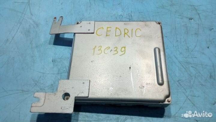 Блок управления двигателем для Nissan Cedric Y31