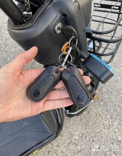 Электроскутер Ali-Bike: стиль и скорость