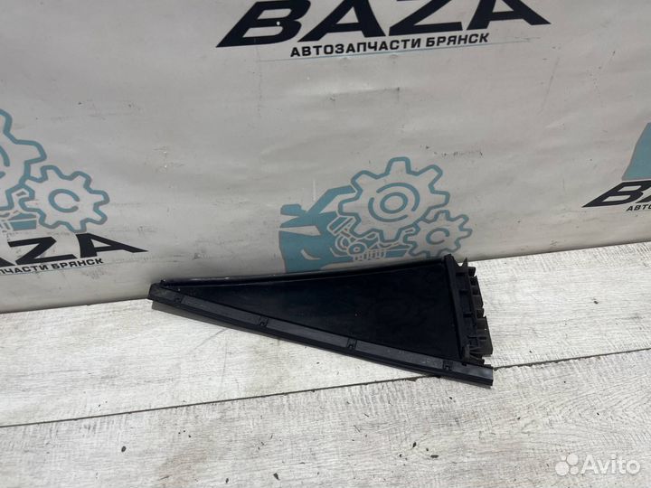 Форточка задней левой двери Toyota RAV 4 3