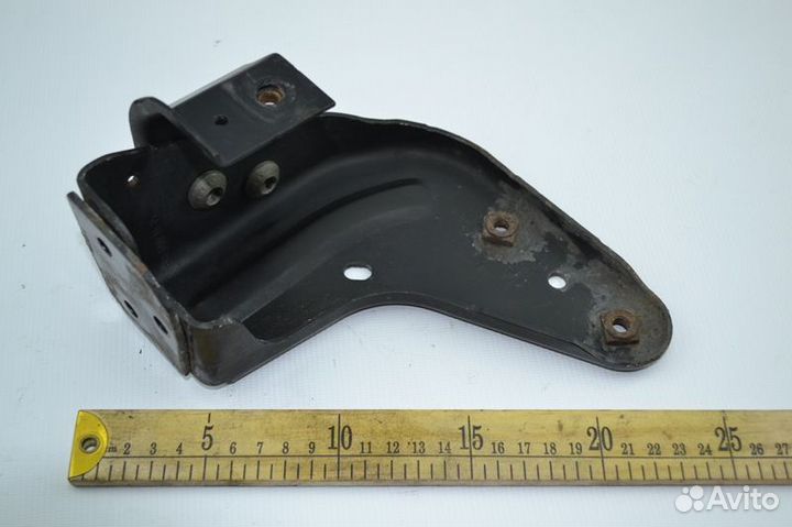 Кронштейн подножки, правый mercedes-benz Actros MP